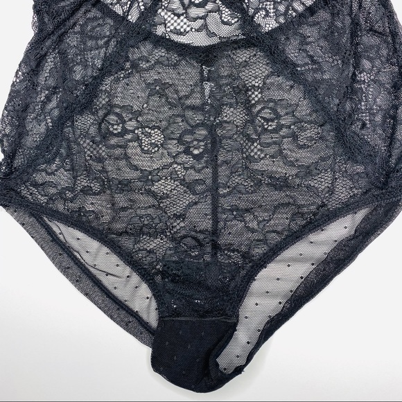 NWT! Sam Edelman Cap Sleeve Lace Bodysuit! - Picture 4 of 10